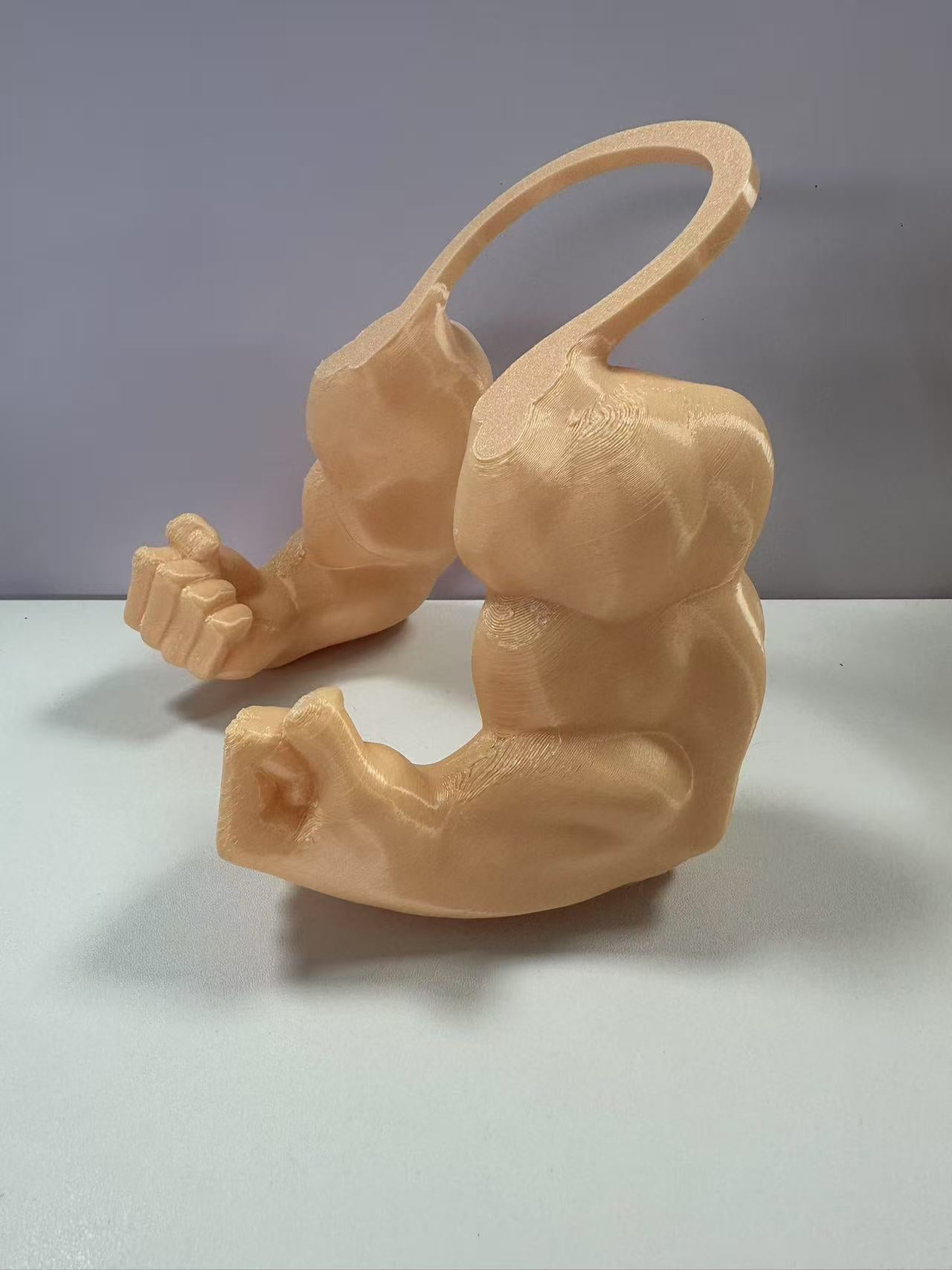 Creative Giant arm 3D